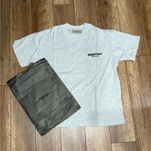 Essentials Fear of God Men’s Light Oatmeal Heather Gray Short Sleeve Logo Tee